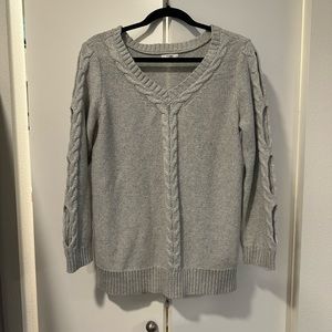 Maurice’s Large Cable Knitted Grey Sweater with Cut-Outs in Sleeves